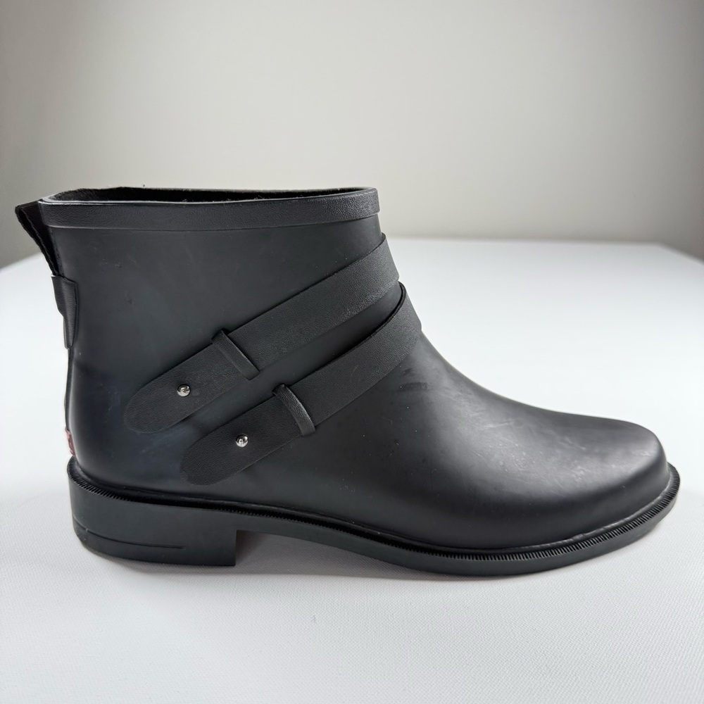 Chooka Midtown Black Strappy Ankle Waterproof Rain Boots Women's Size 11‎